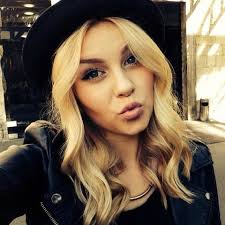 Dagi bee über braune haare: Haare Wie Dagi Bee Aussehen Locken
