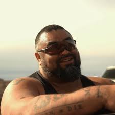 Congresswoman Maxine Waters has a message for President Trump: "Please  resign." https://ti.me/2FbMFxf