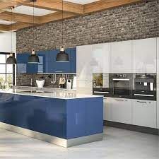 You can have an energic and vital kitchen. Modern Kitchen Color Trends 2021