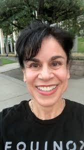 Happy Sunday from NYC! The more I’m outside and the more I move my body,  the better I feel both mentally and physically. How about you? ,  #movementismedicine