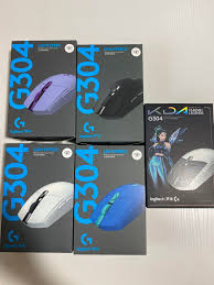 Promo Logitech G304 Wireless Gaming Mouse Lightspeed Black Or White Computers Tech Parts Accessories Mouse Mousepads On Carousell