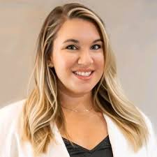 We're delighted to celebrate Amber Bryan Fields' 2-year anniversary with  MMT and her well-deserved promotion!