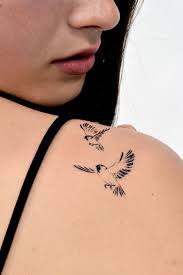 شاهدي بالصور أجمل رسومات حناء للعروس malenkie tatuirovki tatu na lopatke tatuirovka v vide lastochki