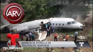Últimas noticias, fotos, y videos de accidentes aéreos las encuentras en el comercio. Dramaticas Imagenes De Accidente Aereo En Honduras Al Rojo Vivo Telemundo Youtube