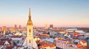 斯洛伐克共和國 （ 斯洛伐克語 ： slovenská republika ），通稱 斯洛伐克 （ 斯洛伐克語 ： slovensko ），是 中歐 的一個 內陸國家 ，其前身為 捷克斯洛伐克 ，於1993年 和平分離 成 捷克 與斯洛伐克兩個國家。. å¸ƒæ‹‰è¿ªæ–¯æ‹‰å'ä¸€æ—¥æ¸¸ ç»´ä¹Ÿçº³å‡ºå' Klookå®¢è·¯ä¸­å›½