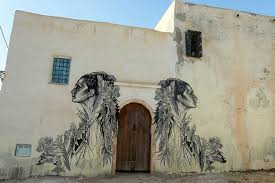 Lo que inició como un convento y una escuela para niñas españolas y criollas de buena cuna, ahora alberga a la secretaría de educación pública. 150 Artisti Di Street Art Da 30 Paesi Trasformano Vecchio Villaggio Tunisino In Galleria D Arte