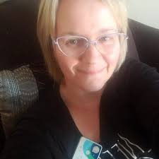 Having felt "off" for a few weeks, and none of my usual rituals, cleaning  and supplementation were working. I went to see a friend and healer Geraldine  Casey, Casey natural health. I