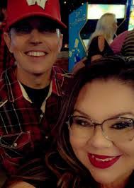 Candice Hitchcock's Instagram, Twitter & Facebook