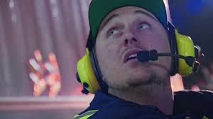 Watch Heavy Rescue: 401 Not The Best Spot To Be S4 E4