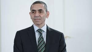 Annesi kadriye şahin, babası i̇hsan şahin'dir. Ugur Sahin Ve Ozlem Tureci Den Buyuk Adim Tek Isimiz Covid 19 Degil Dediler Ve Kollari Sivadilar Son Dakika Dunya Haberleri