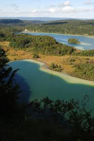 vue depuis le belvedere des 4 lacs maclu ilay jura idee voyage jura site francais