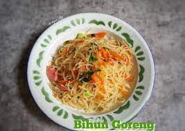 Disajikan bersama bahan lain, atau dimakan langsung rasanya sangat lezat. Langkah Mudah Untuk Memasak Bihun Goreng Simple Sederhana Makanan Mudah