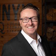 Dawn Kiefer's Instagram, Twitter & Facebook