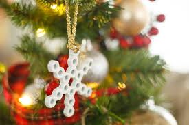 Maybe you would like to learn more about one of these? 77 Easy Diy Christmas Ornaments Hgtv