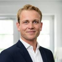 Dennis Hepp's Instagram, Twitter & Facebook