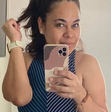 Les notificamos el fallecimiento de quien en vida fuera Daisy Oliveras  Santiago, residente de Mattei. Su cuerpo estará expuesto el martes, 23 de  julio de 2024 de 1:00 a 7:00 pm. El