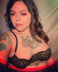 Curvinessa - Fleshbot