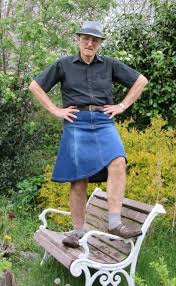 Pin By Bob Moore On Skirts For Men Boys P 2 Men Wearing Skirts Boys Wearing Skirts Kilt Outfits