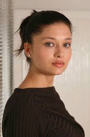 Ortaokul ve lise eğitimini i̇zmir'de tamamladı. Turkish Actress Nurgul Yesilcay Beauty Dennis Oh Actresses