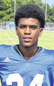 Football: Six Eagles, two Knights