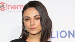 Milena markovna kunis is an american actress and producer. Mila Kunis Got A Chic Angled Bob Haircut See Photos Allure