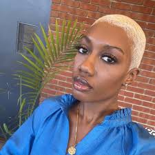 I could not be more excited to have Taylor C. join Team Dent! She is truly… 