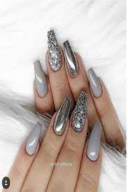 Check spelling or type a new query. 55 Erstaunliche Ideen Fur Beste Nagelkunst Silver Nail Designs Silver Nails Grey Nail Art Designs