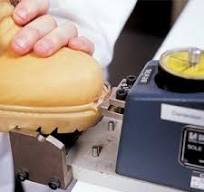 SATRA TM404: Rapid sole adhesion test - for complete footwear
