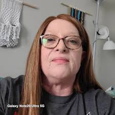 Be ALERT for scam emails promising “State Farm Rewards”. State Farm  customers have reported receiving emails which use the State Farm name in  the Sender's email address. These emails include promises of