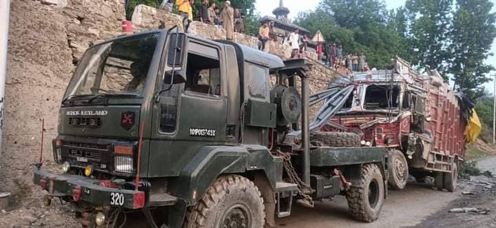 Goods Truck Rams Into Army Vehicle In Srinagar; No Injuries