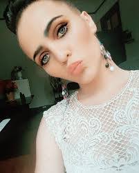 Roxanne Griffin's Instagram, Twitter & Facebook