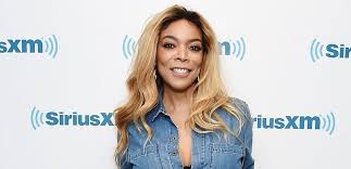 Whether you have naturally wavy hair and not, you can still rock one of these wavy styles with a simple curling iron and texture spray. Wendy Williams Flaunts Her Legs As She Rocks Short White Daisy Dukes