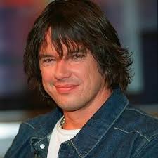 Listen to alex-jolig--Br-der by Pariya.F in Samuel Zamora (Oficial)  playlist online for free