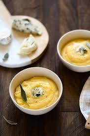 Polenta Quatre Fromages Recette Italienne Un Dejeuner De Soleil Recette Recette Polenta Recette Italienne Recettes De Cuisine