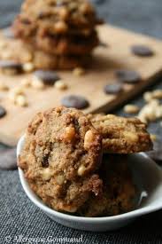 Cookies Aux Pepites De Chocolat Et Aux Pignons Sans Gluten Sans Lait Sans Oeufs Cookies Pepite Chocolat Cookies Et Biscuits Biscuits Dietetiques