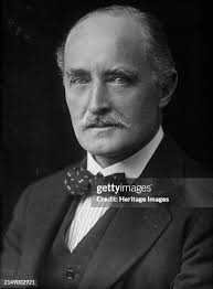 36 Esme Howard Stock Photos, High-Res Pictures, and Images