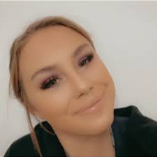 Danielle Withers (@danielleerinbeauty) • Instagram photos and videos