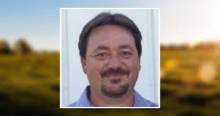 Wesley Parkhurst's Instagram, Twitter & Facebook