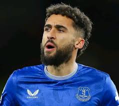 🚨 𝗕𝗥𝗘𝗔𝗞𝗜𝗡𝗚 : Man United are exploring the possibility of signing  free agent Dominic Calvert-Lewin. 🤯 The 28-year-old is available