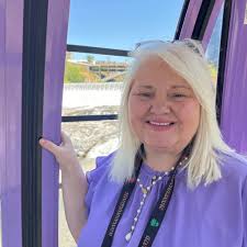 ❤Recipe: https://www.recipeboy.com/best-bake-sale-recipe-six-layer-bars/  The best layers are in these SIX LAYER BARS!