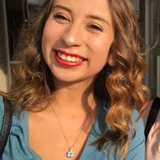 Elise Navarro (@_eliseryan)