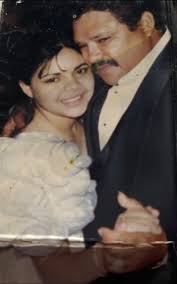 Would someone please restore if possible. Thank you so much.. Please leave  the names if possible if not that's fine too. THANK YOU!