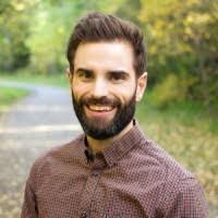 Alex Gainer's Instagram, Twitter & Facebook