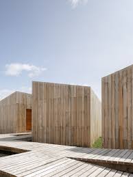 Dos de las opciones que no llegaron a interior tenían reparos profundos con el jefe del segundo piso; Gallery Of Aka Patagonia Hotel Pablo Larroulet 20