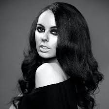 Kiki O'Connell (@klocmusic)