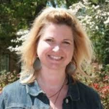 Lori Shamblin's Instagram, Twitter & Facebook