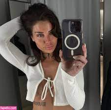 Alicelovestrawberries  alicelovestattoos  alicestrawberries Nude Leaked  OnlyFans Photo #7 - Fapello