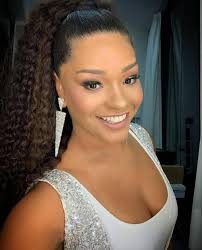 JulianaAlves, actriz y modelo está cumpliendo 39 años de vida, actualmente  la vemos interpretar el personaje de Valeska en Mujeres ambiciosas, casada  con el director Ernani Nunes con quien tuvo una preciosa