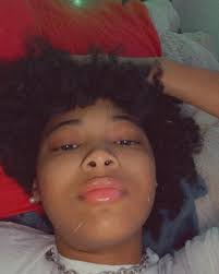 Rae Leverne (@umwenotfriends) • Instagram photos and videos