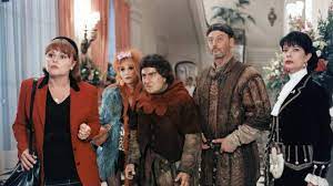 At his wedding, godefroy de montmirail is interrupted by the news that his bride's father, duke fulbert. Les Visiteurs 2 Les Couloirs Du Temps Film Programme Tv Replay